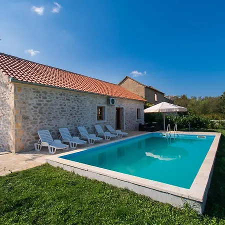 House Stone Curlew 3 Ferienhaus