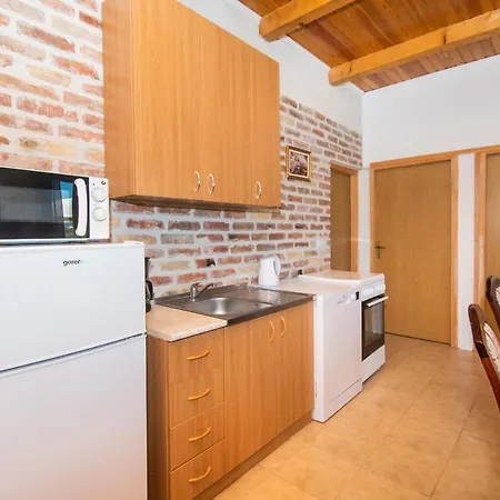 House Stone Curlew 3 *