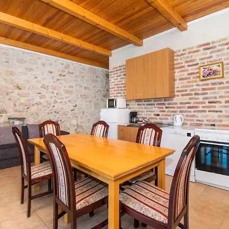 House Stone Curlew 3 *