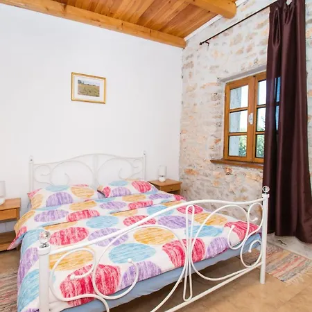 House Stone Curlew 3 Holiday home