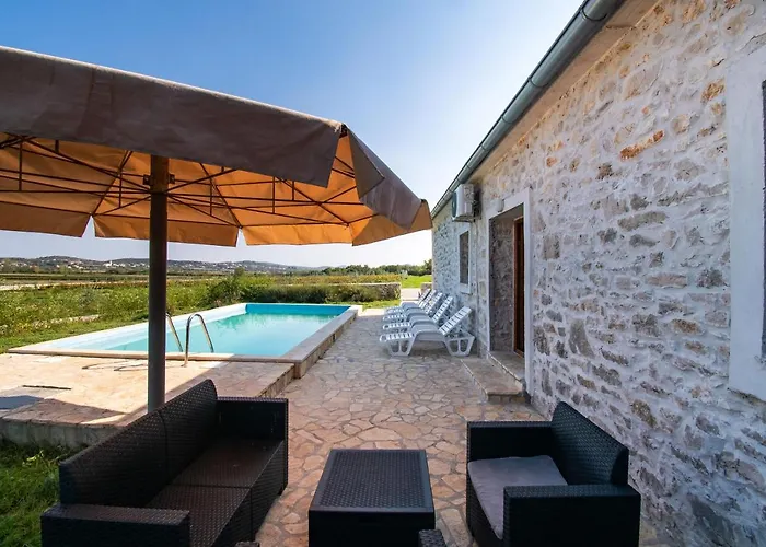 Дом отдыха House Stone Curlew 3 Lisane Tinjske