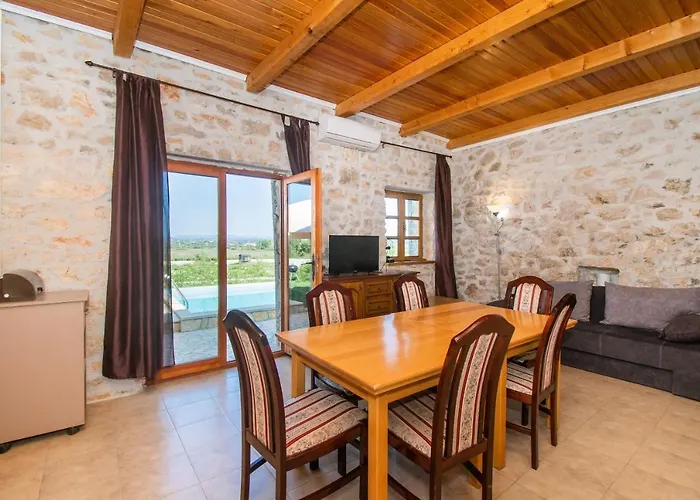 House Stone Curlew 3 Дом отдыха Lisane Tinjske