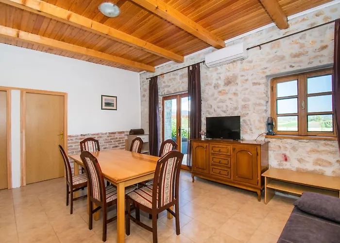 House Stone Curlew 3 Дом отдыха Lisane Tinjske