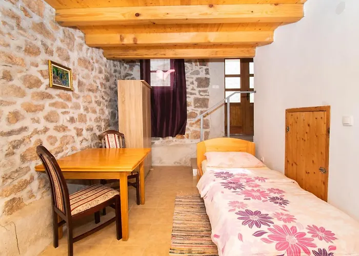 Дом отдыха House Stone Curlew 3 Lisane Tinjske